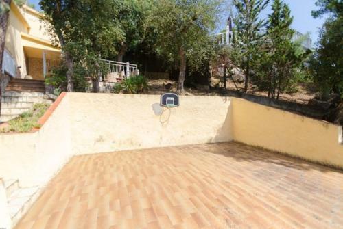 Lloret de Mar Villa Sleeps 8 Pool Wifi
