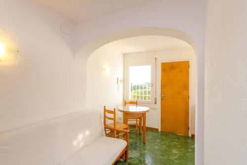 Lloret de Mar Villa Sleeps 12 Pool Wifi