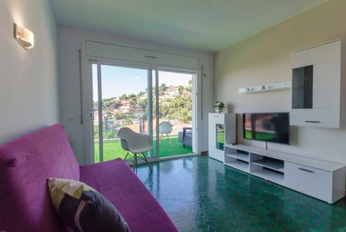 Lloret de Mar Villa Sleeps 12 Pool Wifi