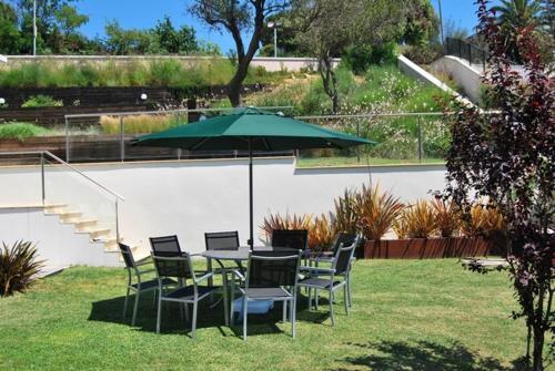 Lloret de Mar Villa Sleeps 8 Pool Air Con Wifi