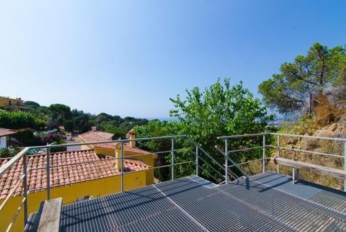 Lloret de Mar Villa Sleeps 6 Pool Wifi