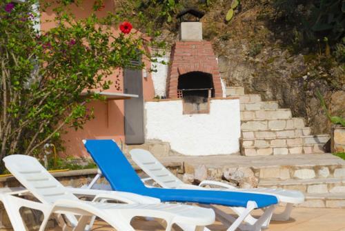 Lloret de Mar Villa Sleeps 14 Pool Wifi