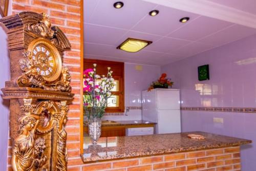 Lloret de Mar Villa Sleeps 6 Pool Wifi