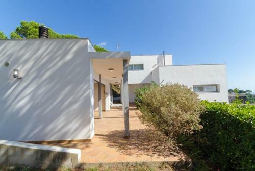 Lloret de Mar Villa Sleeps 10 Pool Wifi