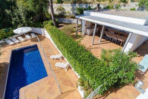 Lloret de Mar Villa Sleeps 10 Pool Wifi