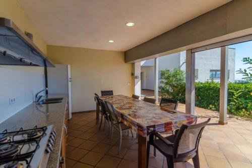Lloret de Mar Villa Sleeps 10 Pool Wifi