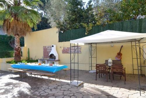 Lloret de Mar Villa Sleeps 18 Pool Wifi