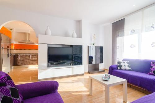 Lloret de Mar Villa Sleeps 18 Pool Wifi