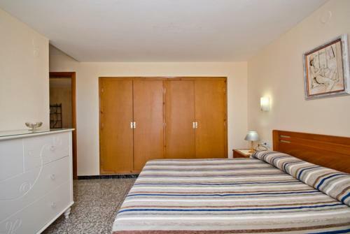 Lloret de Mar Villa Sleeps 6 Pool Wifi
