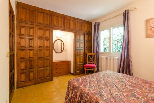 Lloret de Mar Villa Sleeps 6 Pool Wifi