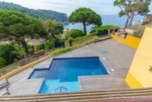 Lloret de Mar Villa Sleeps 7 Pool Air Con Wifi