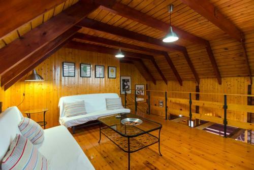 Macanet de La Selva Villa Sleeps 6 Pool Wifi