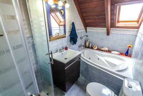 Macanet de La Selva Villa Sleeps 6 Pool Wifi