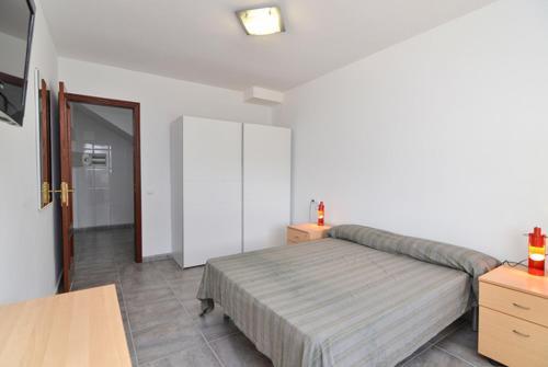 Lloret de Mar Villa Sleeps 10 Pool Air Con Wifi