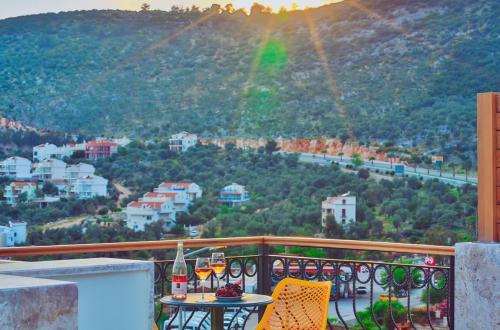 Kalkan Villa Sleeps 6 Pool Air Con Wifi