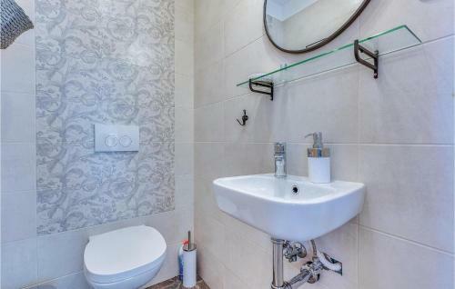 One-bedroom Apartment In Kostrena
