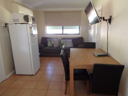 Lazy Lobster Holiday Units & Chalets