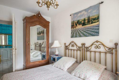 Beaucaire Villa Sleeps 15 Pool Wifi
