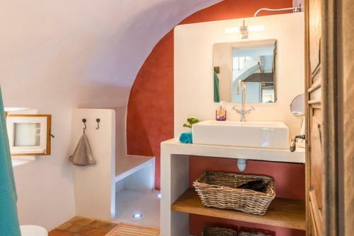 Saint-michel-lobservatoire Chateau Sleeps 13 Pool