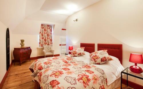 Lans Chateau Sleeps 14 Pool Air Con Wifi