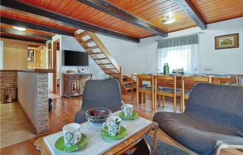 Two-bedroom Holiday Home In Kumrovec