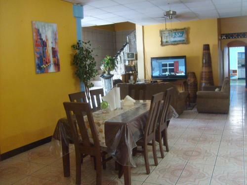 Hostal Caribbean Tourist Villa