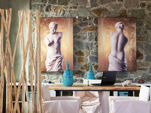 Hotel Lithos Luxury Rooms (Adults Only)