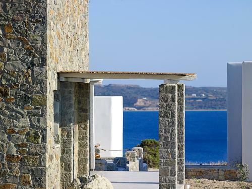 Hotel Lithos Luxury Rooms (Adults Only)