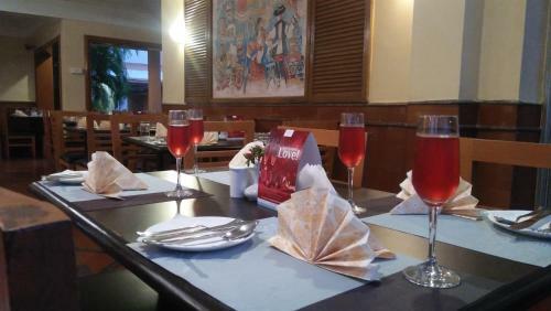 Hotel Lotus Beach Resort
