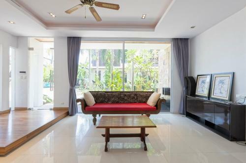 Villa The Lantern Marina Residences Phuket