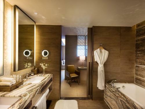 Hotel Doubletree By Hilton Haikou Chengmai