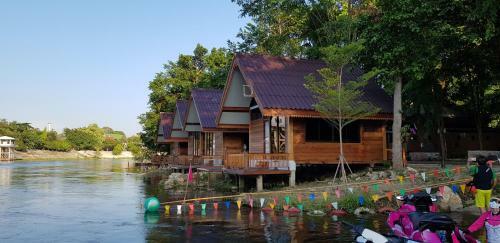 Hotel Pechpailin Resort