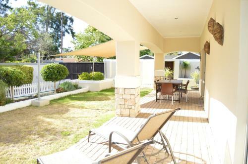 African Palm Cottage