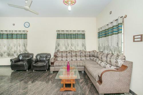 Apartamento Oyo 15482 Delite Suites