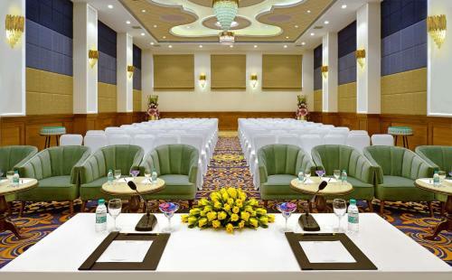 Hotel Radisson Chandigarh Zirakpur