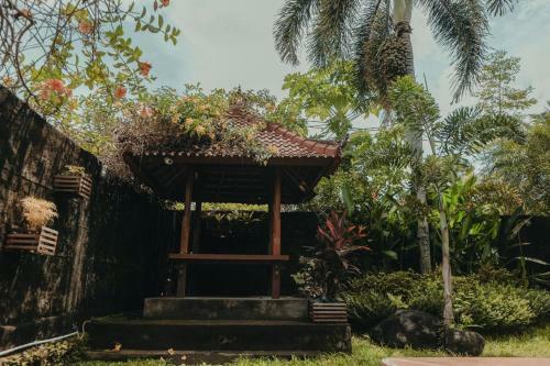 Hotel Sekar Arum Riverside Resort
