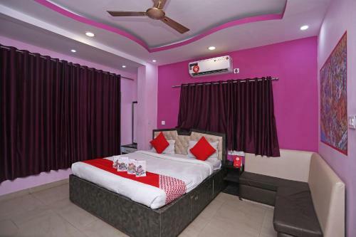 Oyo 14487 Hotel Stay Inn