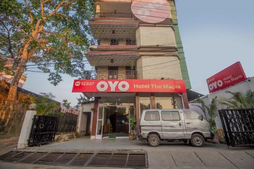Hotel Oyo 12327 The Mapple