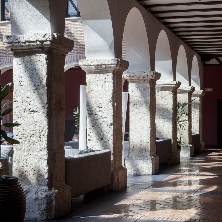 Hotel AC Palacio de Santa Ana By Marriott