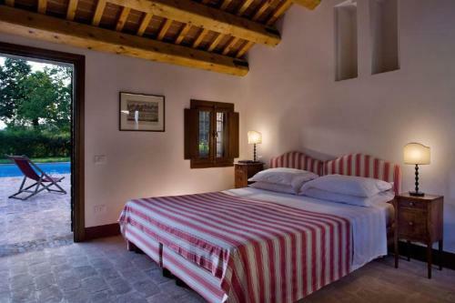 Rovolon Villa Sleeps 14 Air Con