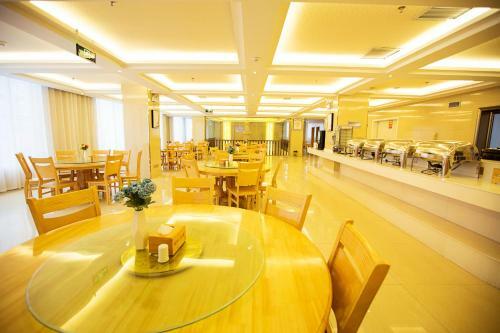 Hotel Hanting Express Nanyang Xixia County