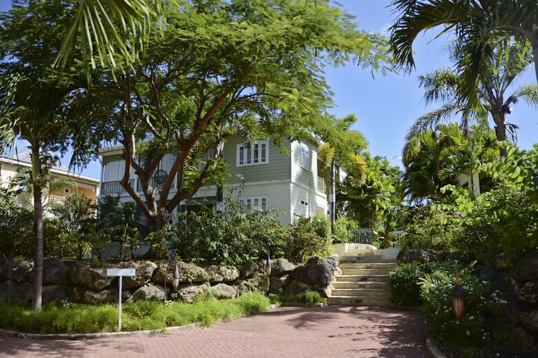 Hotel Little Good Harbour