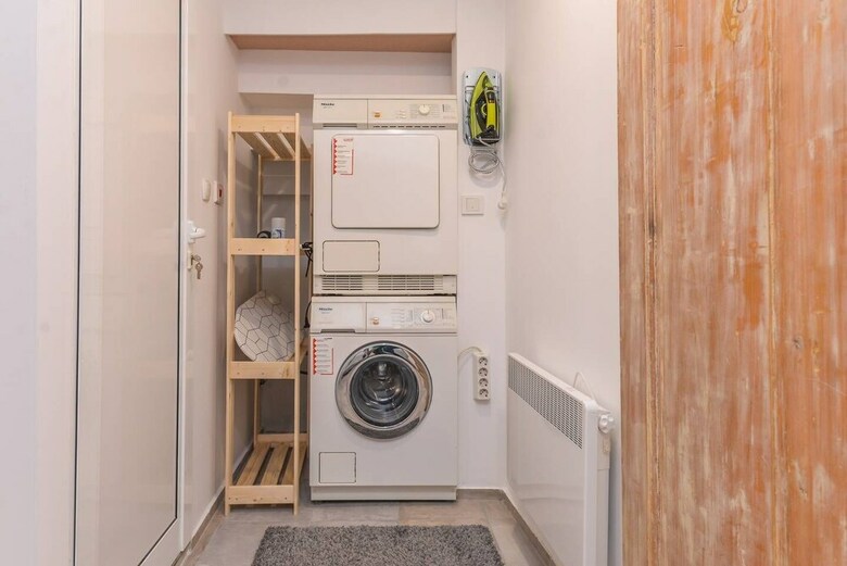 Apartamentos Fm Deluxe 2-bdr Maisonette - Artistic Serdika