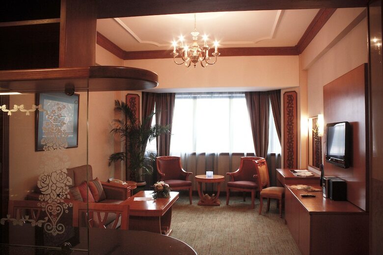 The Centrepoint Hotel