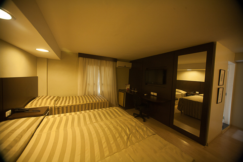 Hotel Plaza Apolo