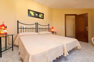 Apartment In Velez Malaga, Malaga 103073