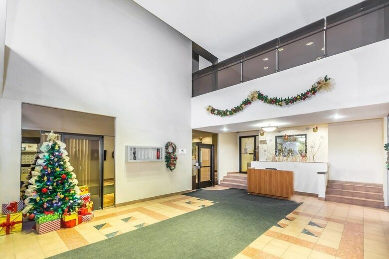 Spacious 1 Br Apartment Of Downtown Toronto III