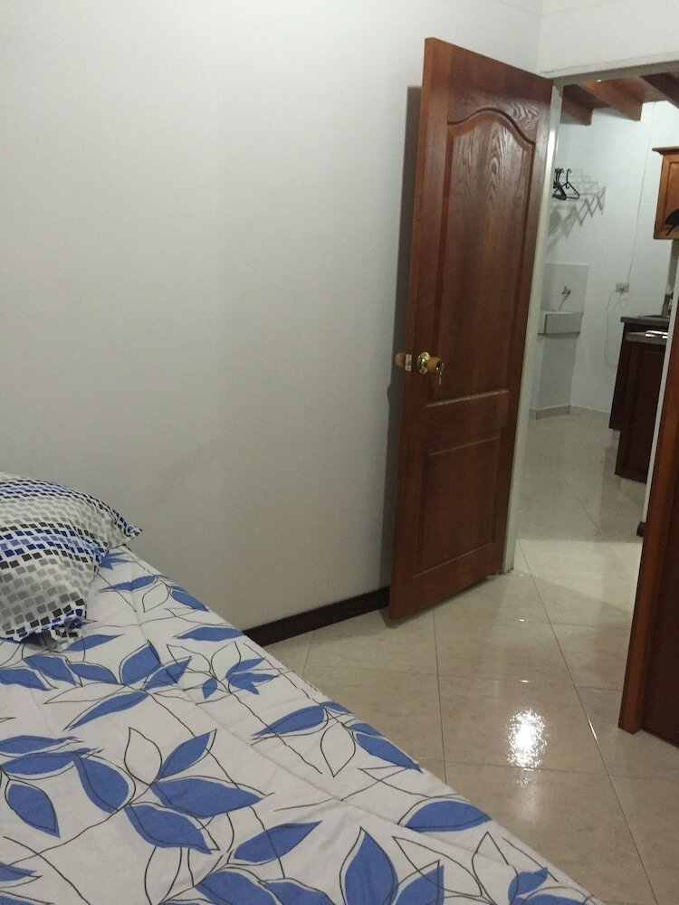 Apartamentos Alojamientos La Victoria