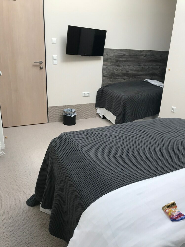 Hamburg Room
