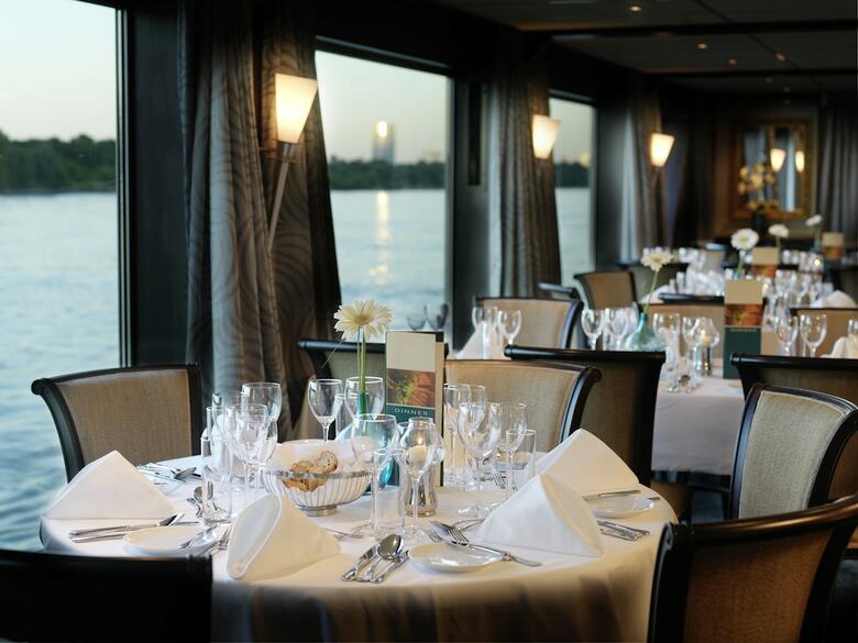 Crossgates Hotelship 4 Star - Altstadtnord - K�ln